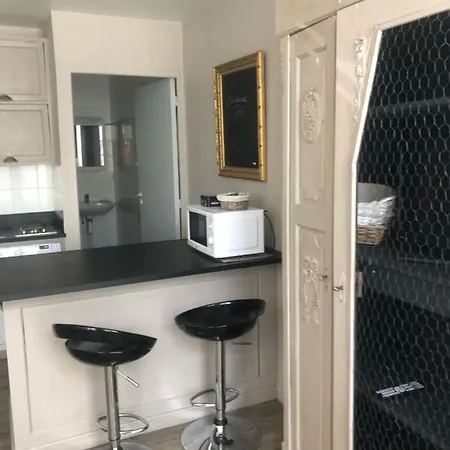 Apartment Au Coeur Historique De